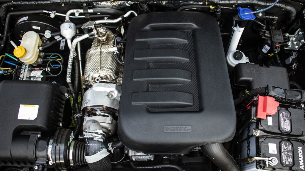 Bolero engine vs Thar engine
